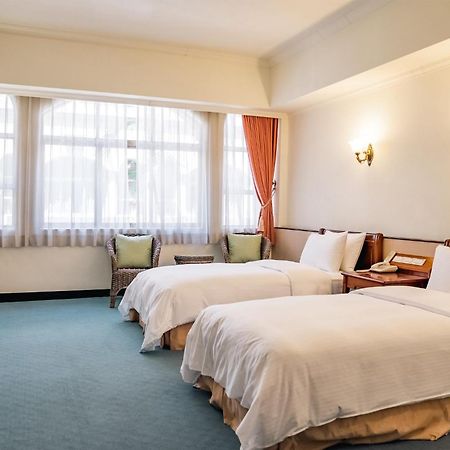 อีส โคสทโฮเต็ล Hotel เมืองฮวาเหลียน ภายนอก รูปภาพ