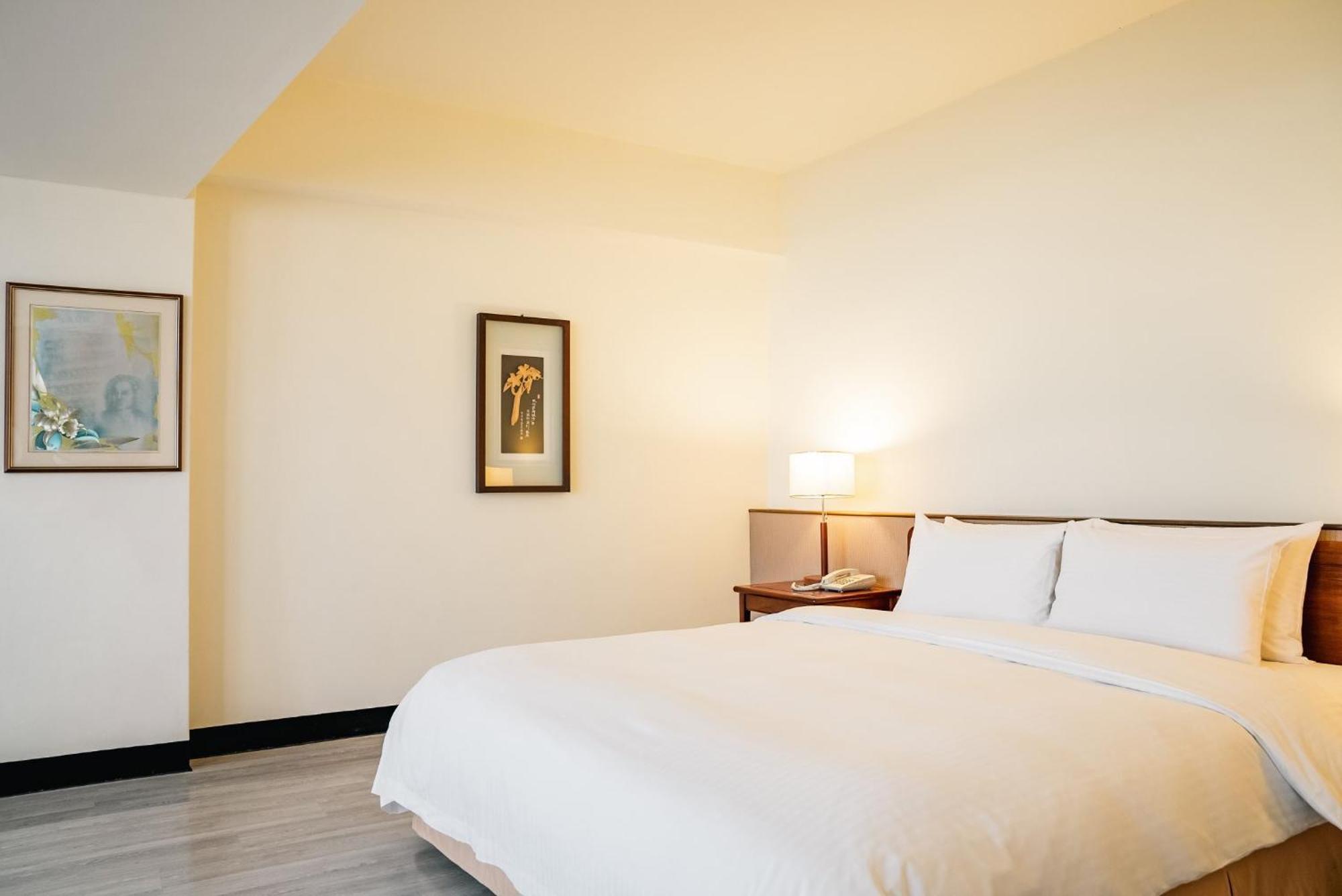 อีส โคสทโฮเต็ล Hotel เมืองฮวาเหลียน ภายนอก รูปภาพ