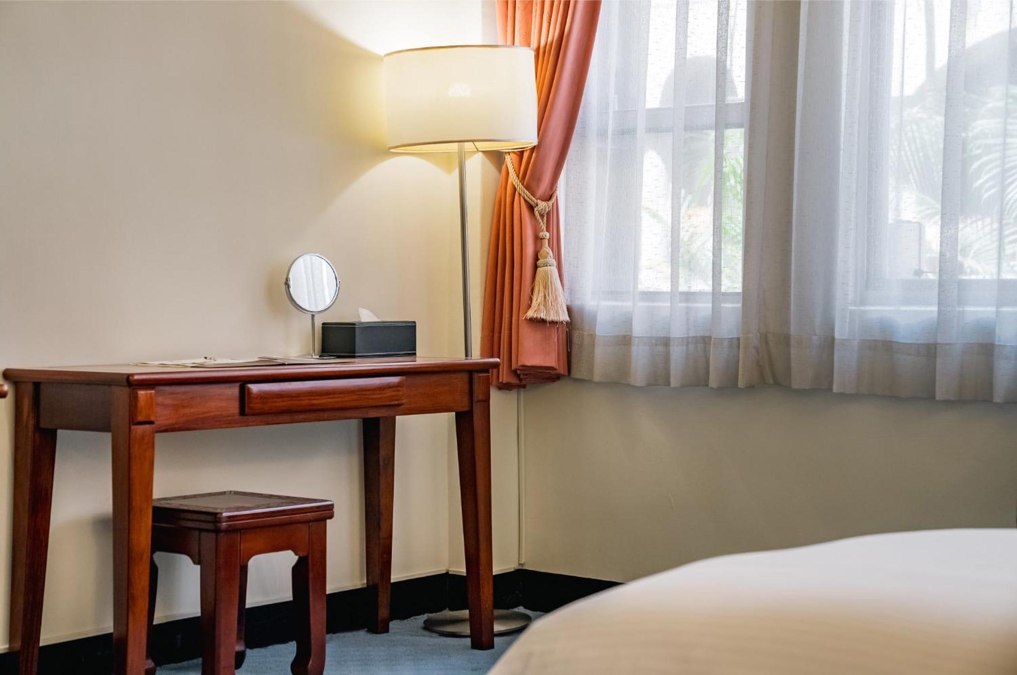 อีส โคสทโฮเต็ล Hotel เมืองฮวาเหลียน ภายนอก รูปภาพ