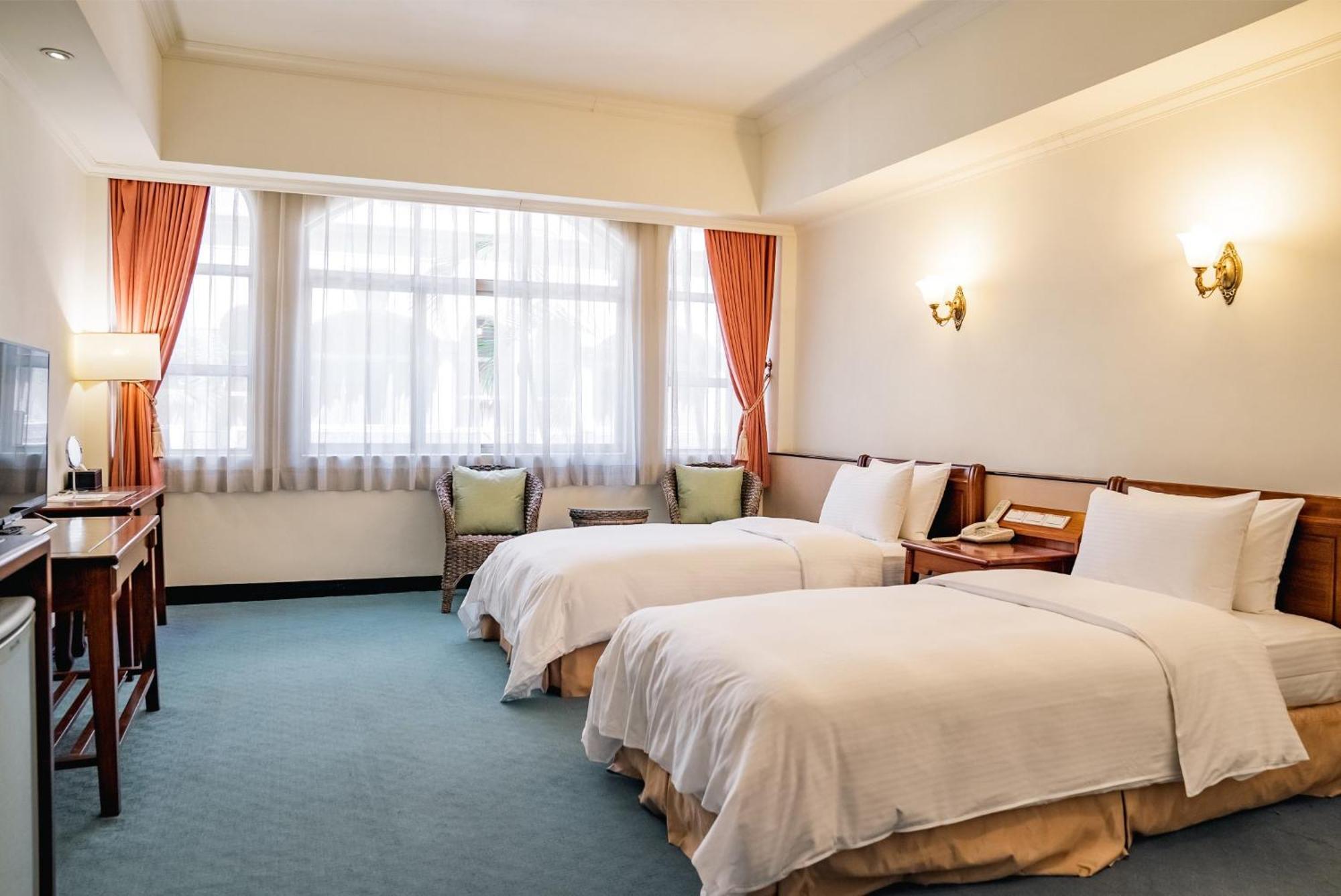 อีส โคสทโฮเต็ล Hotel เมืองฮวาเหลียน ภายนอก รูปภาพ